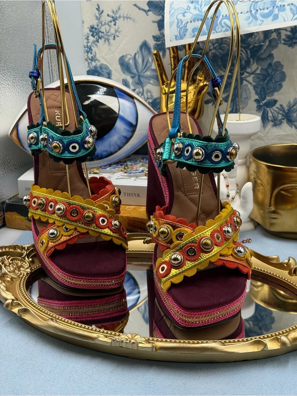 🆕 KURT GEIGER LONDON 🧿 NWOB Scalloped Stud X Wedge Heel Multicolor - Sz 37 US7